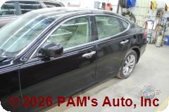 Vehicle photo 7