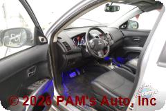 Vehicle photo 10