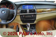 Vehicle photo 14