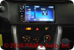 Vehicle photo 13