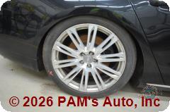 Vehicle photo 9