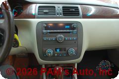 Vehicle photo 13