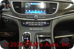 Vehicle photo 13