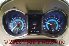 Vehicle photo 12