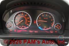 Vehicle photo 12