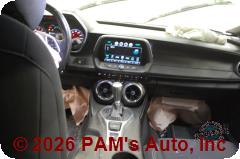 Vehicle photo 14