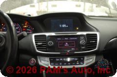 Vehicle photo 13