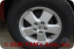 Vehicle photo 9