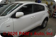 Vehicle photo 7