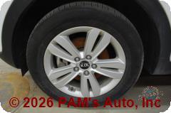 Vehicle photo 9