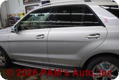 Vehicle photo 7