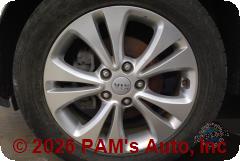 Vehicle photo 9