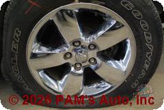 Vehicle photo 9