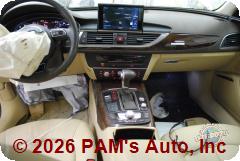 Vehicle photo 14