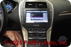Vehicle photo 13