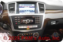 Vehicle photo 13