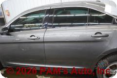 Vehicle photo 7