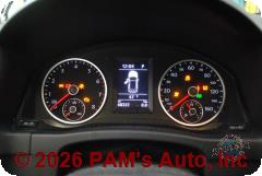 Vehicle photo 12