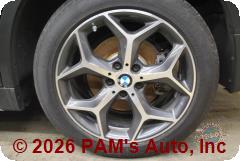 Vehicle photo 9
