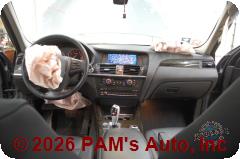 Vehicle photo 14