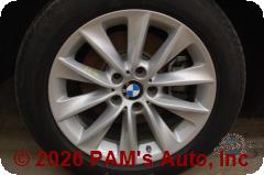 Vehicle photo 9