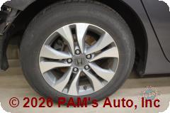 Vehicle photo 9