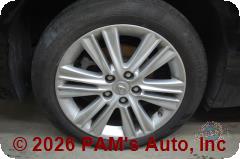 Vehicle photo 9