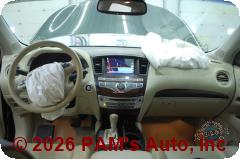 Vehicle photo 14