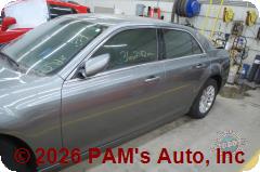 Vehicle photo 7