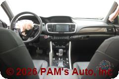 Vehicle photo 14