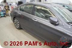 Vehicle photo 3