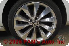 Vehicle photo 9