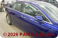 Vehicle photo 3