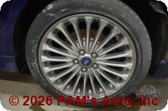 Vehicle photo 9