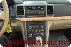 Vehicle photo 13