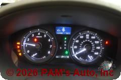 Vehicle photo 12
