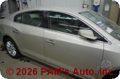 Vehicle photo 3