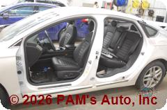 Vehicle photo 7