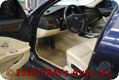 Vehicle photo 10