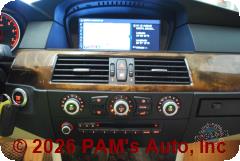 Vehicle photo 13