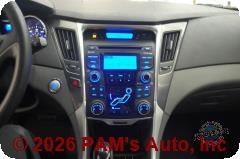 Vehicle photo 13