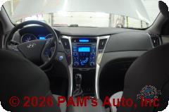 Vehicle photo 14