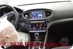 Vehicle photo 14