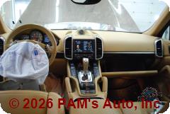 Vehicle photo 14
