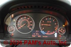 Vehicle photo 12