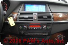 Vehicle photo 13