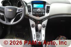Vehicle photo 14