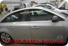Vehicle photo 3