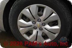 Vehicle photo 9