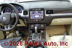 Vehicle photo 14